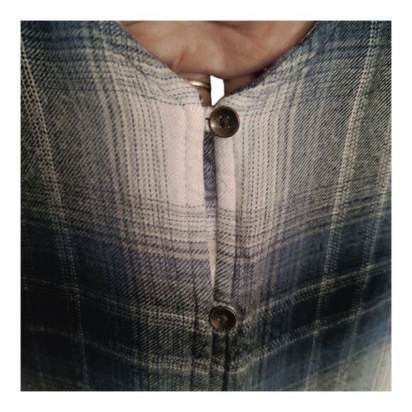 Maurice’s Blue & White Plaid Sleeveless Button Up Top Lightweight Flannel XL - Picture 5 of 8